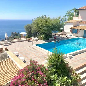 3* Lägenhetshotell Terra Rossa